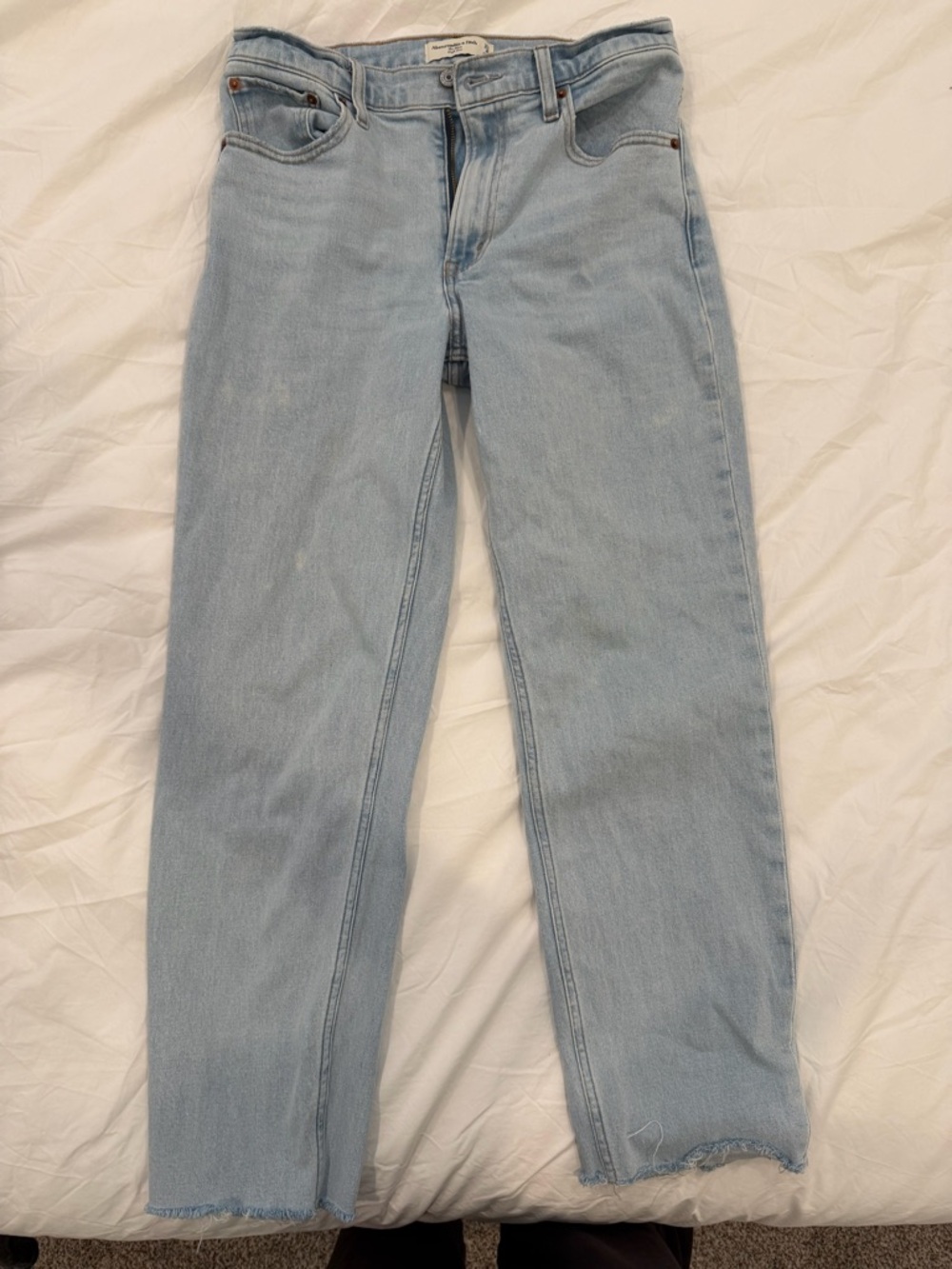 Abercrombie The Mom High-Rise Light Wash Women's Jean 27 / 4
